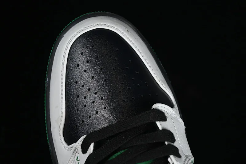 All categories Air Jordan Jordan series basketball shoes Air Jordan 1 Low High-end customization Low-top sneakers Air Jordan 1 Low AJ1 Joe 1 Panda Prank Pioneer Knights Pioneer Low-top retro basketball shoes 553558-065